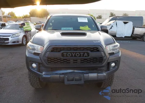 2017 Toyota Tacoma Trd Sport z USA, uszkodzony, nr VIN 3TMBZ5DNXHM006866